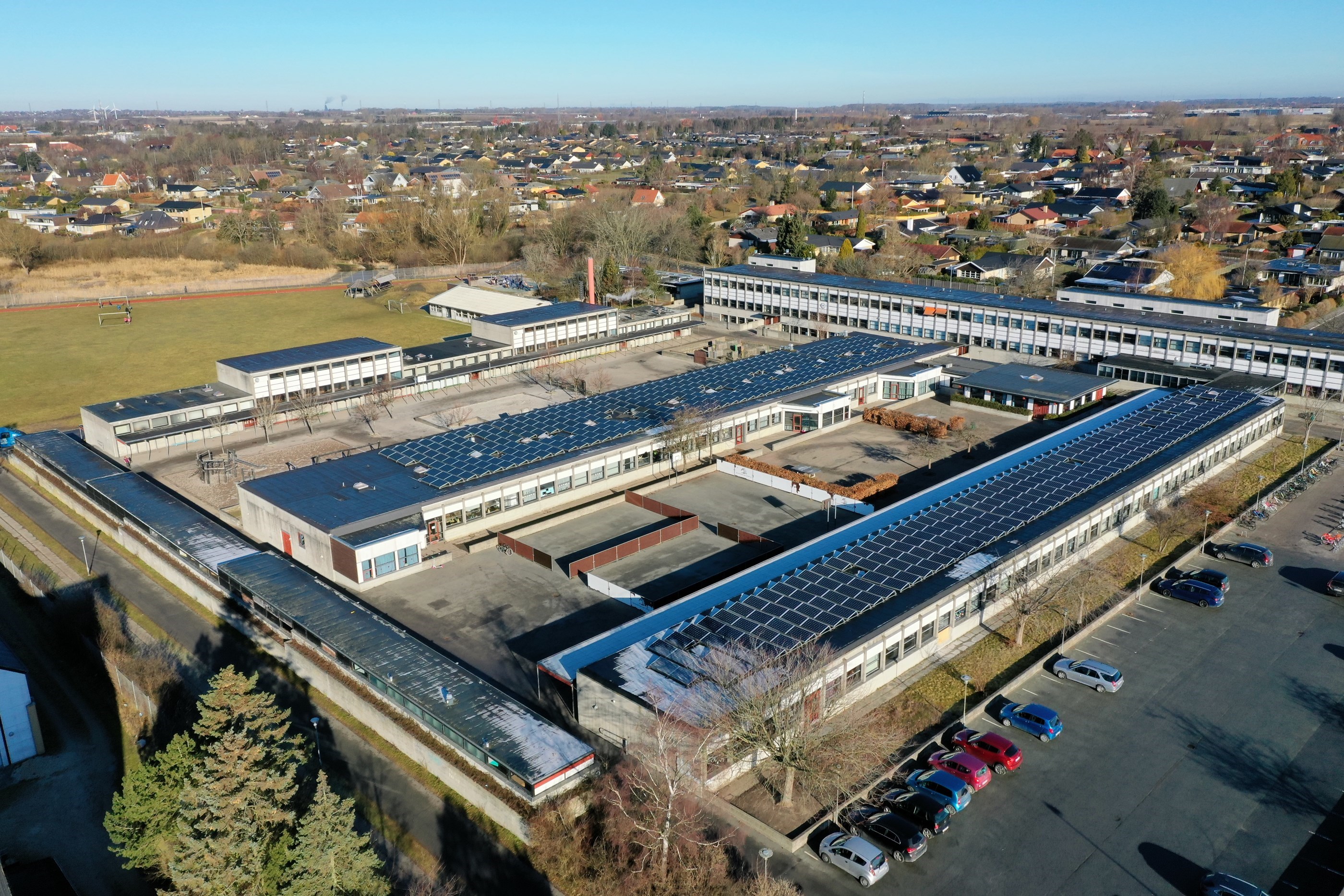 Dronebillede af Strandskolen, Greve Kommune