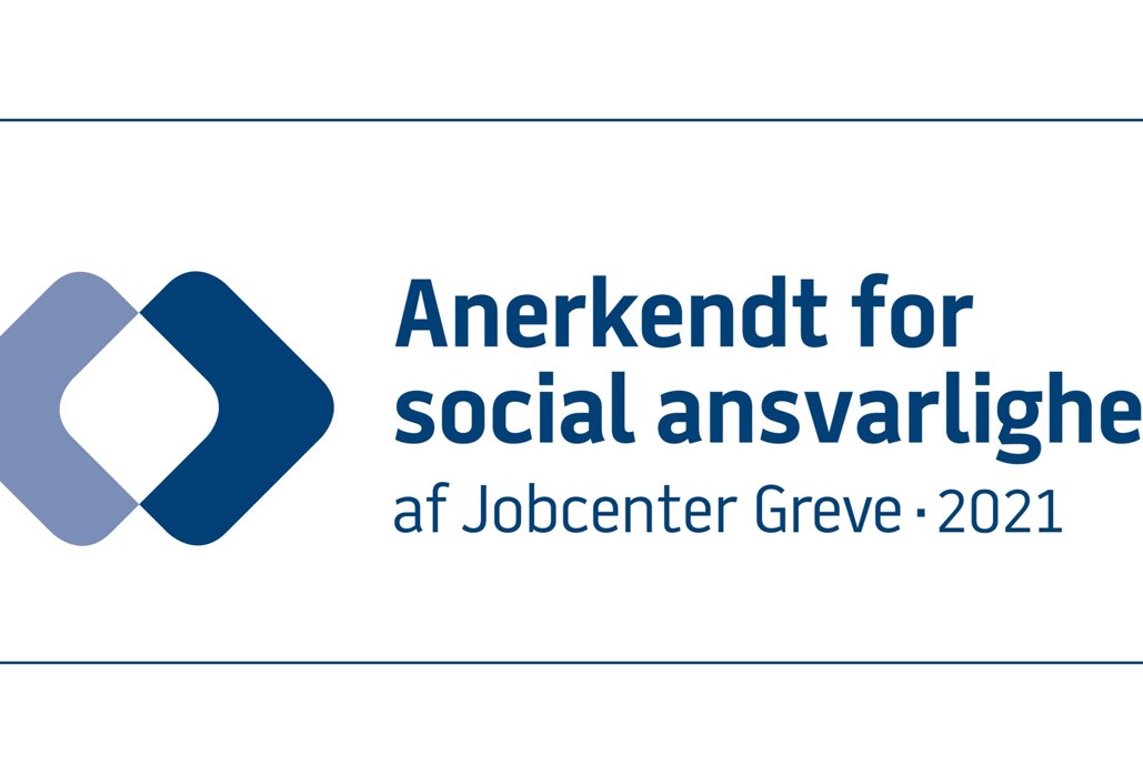 Billede af logo med teksten: "Anerkendt for social ansvarlighed - af Jobcenter Greve 2021"