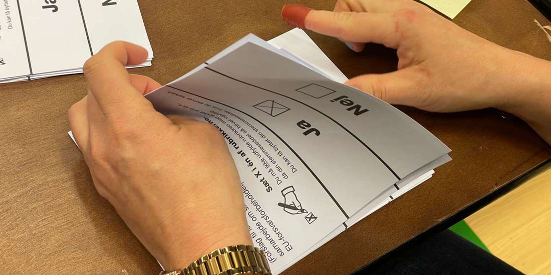 Stemmesedler der bliver talt op
